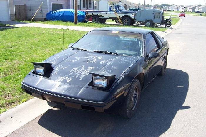 Pontiac Fiero. 1984 Pontiac Fiero